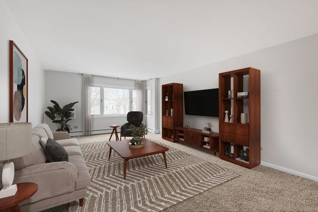 2033 Sherman Avenue 306, Evanston, IL 60201