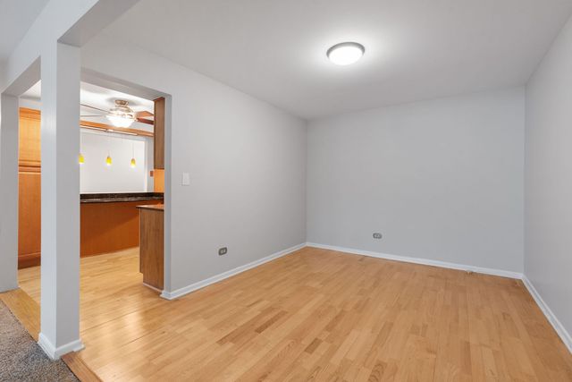 2033 Sherman Avenue 306, Evanston, IL 60201