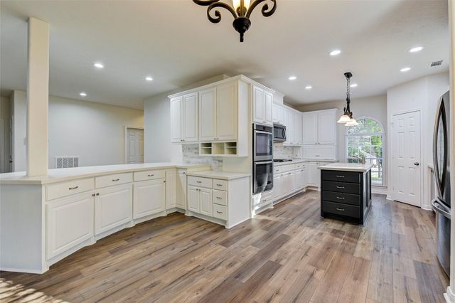 2311 Stableridge Drive, Conroe, TX 77384