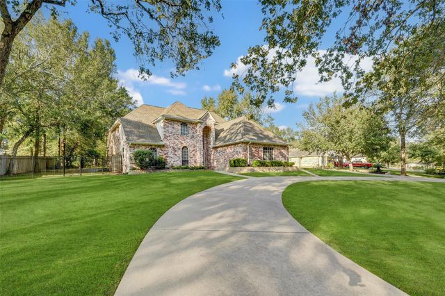 2311 Stableridge Drive, Conroe, TX 77384