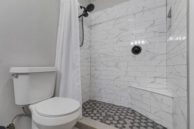 428 S Las Vegas Trail, White Settlement, TX 76108