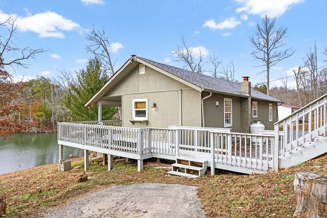 160 Indian Rock Loop, Crossville, TN 38572