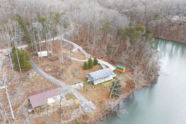 160 Indian Rock Loop, Crossville, TN 38572