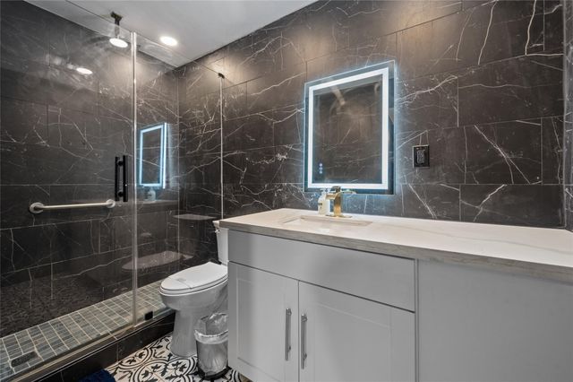 3611 Graustark Street 17, Houston, TX 77006