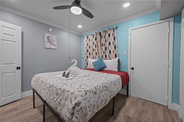 3611 Graustark Street 17, Houston, TX 77006