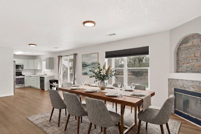 3035 Logan Meadows Drive NE, Rio Rancho, NM 87144