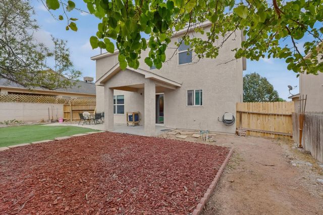 3035 Logan Meadows Drive NE, Rio Rancho, NM 87144