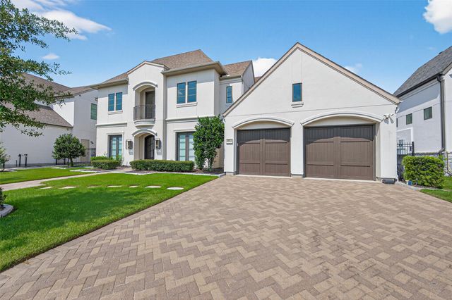 6806 E Warwick Lake Lane, Spring, TX 77389