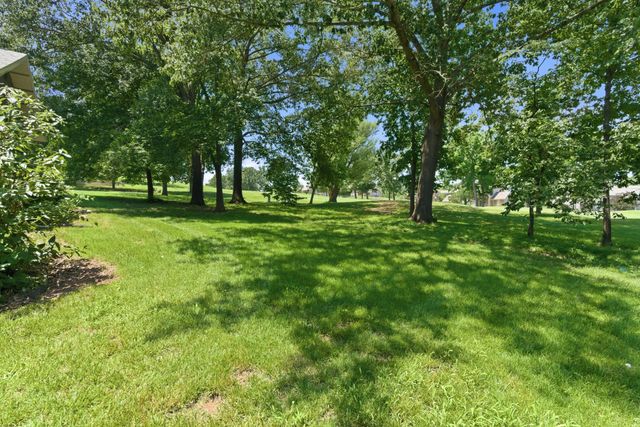 1682 Pointe Royale Drive, Branson, MO 65616