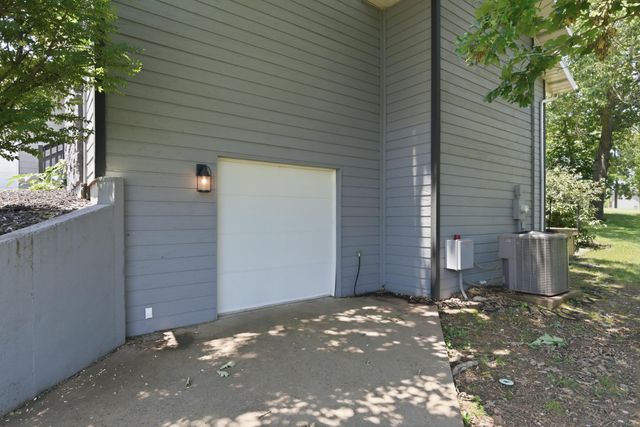 1682 Pointe Royale Drive, Branson, MO 65616
