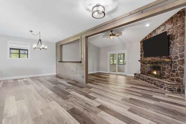 1682 Pointe Royale Drive, Branson, MO 65616