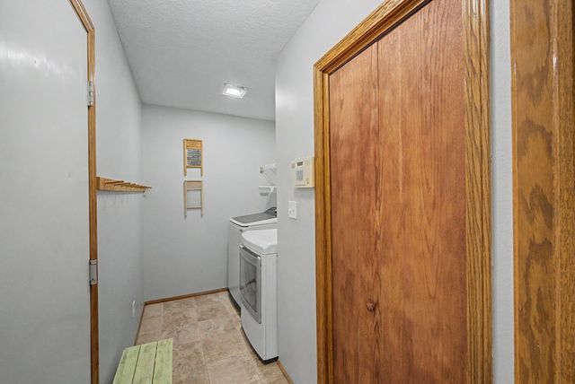 1705 NE Innsbruck Court, Ankeny, IA 50021