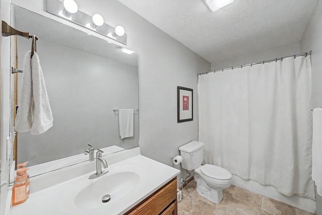 1705 NE Innsbruck Court, Ankeny, IA 50021