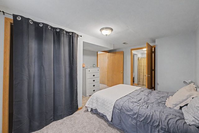 1705 NE Innsbruck Court, Ankeny, IA 50021