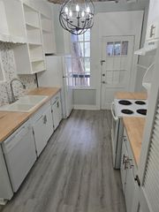 717 Broadway 1, Galveston, TX 77550