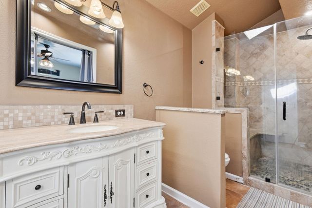 3625 County Road 36, Angleton, TX 77515