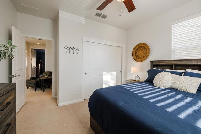 3201 Monument Dr, Roseville, CA 95747