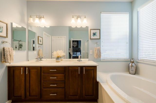 3201 Monument Dr, Roseville, CA 95747