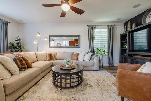 3201 Monument Dr, Roseville, CA 95747