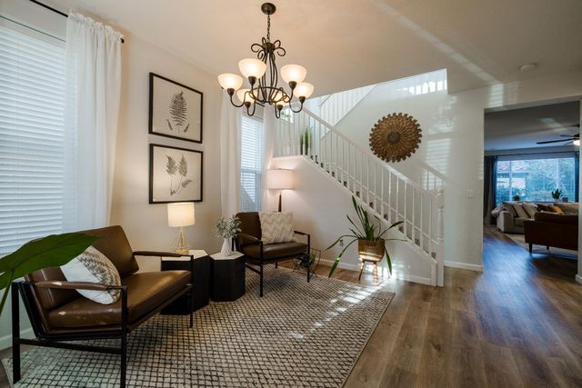 3201 Monument Dr, Roseville, CA 95747