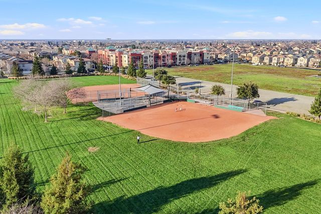 3201 Monument Dr, Roseville, CA 95747