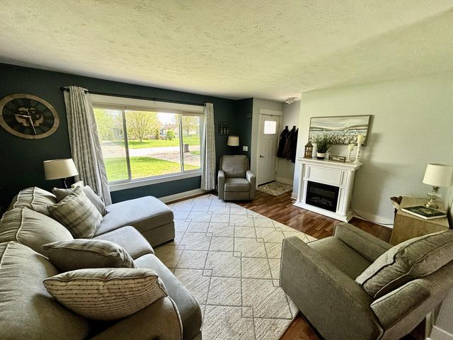 1784 River Bend Drive, Allegan, MI 49010