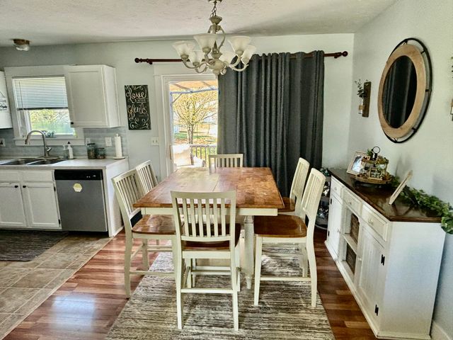 1784 River Bend Drive, Allegan, MI 49010