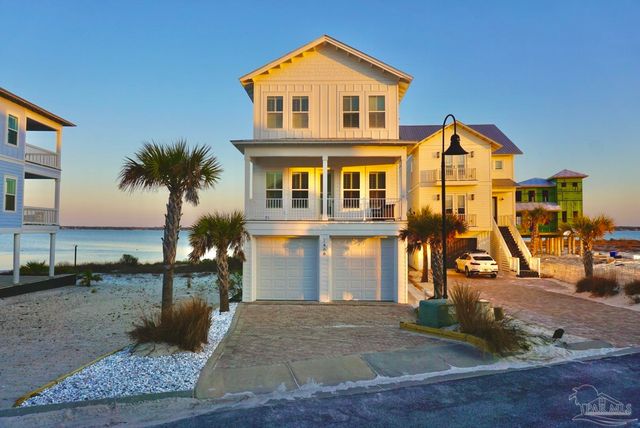 1466 Seaside Cir, Navarre, FL 32566