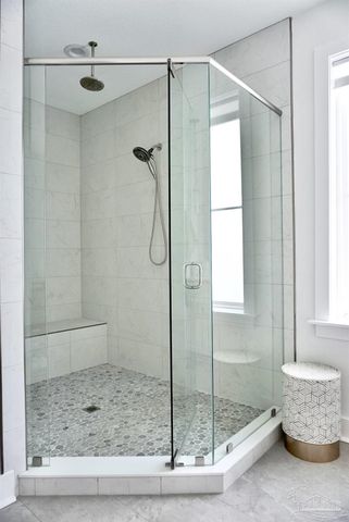 1466 Seaside Cir, Navarre, FL 32566