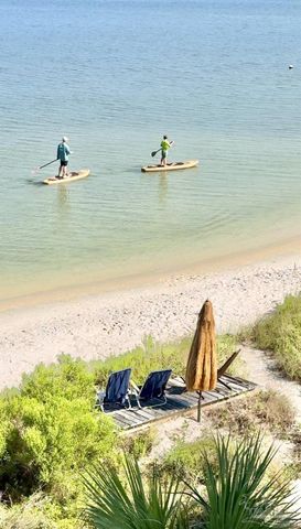 1466 Seaside Cir, Navarre, FL 32566