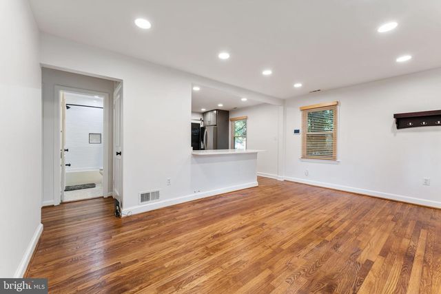5014 SHERIDAN ST, Riverdale, MD 20737