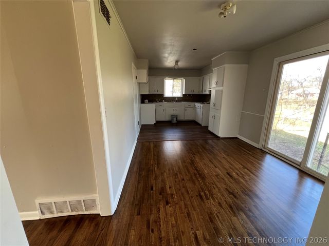 410 W Pittsburg Place, Broken Arrow, OK 74012