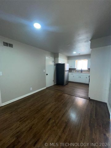 410 W Pittsburg Place, Broken Arrow, OK 74012