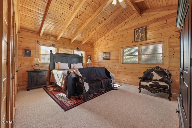 1679 Mountain Lodge Way, Pigeon Forge, TN 37862