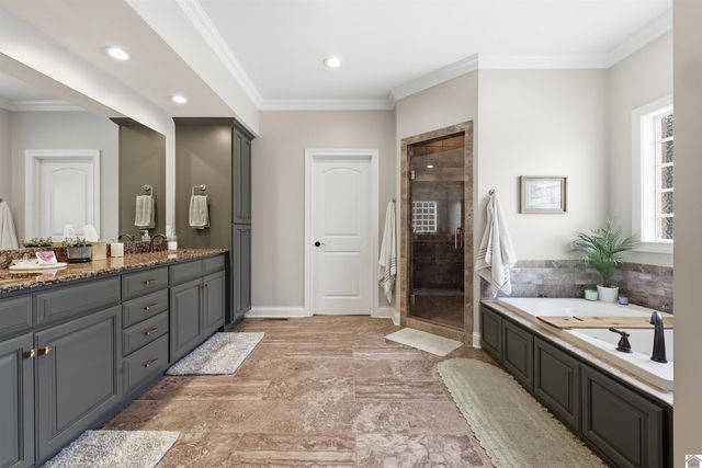 1945 Deerhaven, Paducah, KY 42001