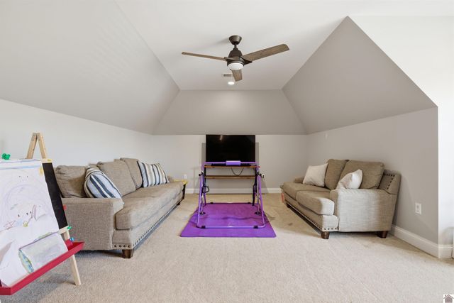 1945 Deerhaven, Paducah, KY 42001