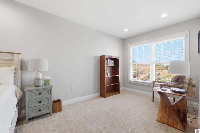 1945 Deerhaven, Paducah, KY 42001