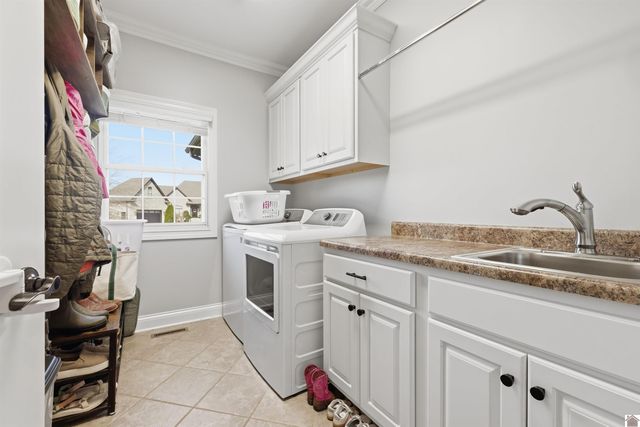 1945 Deerhaven, Paducah, KY 42001