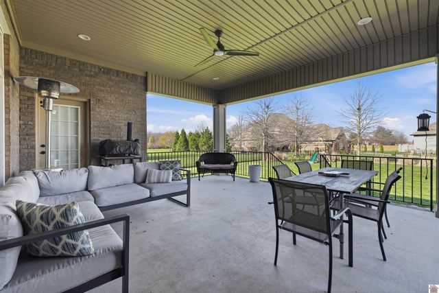 1945 Deerhaven, Paducah, KY 42001