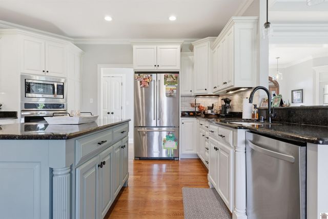 1945 Deerhaven, Paducah, KY 42001