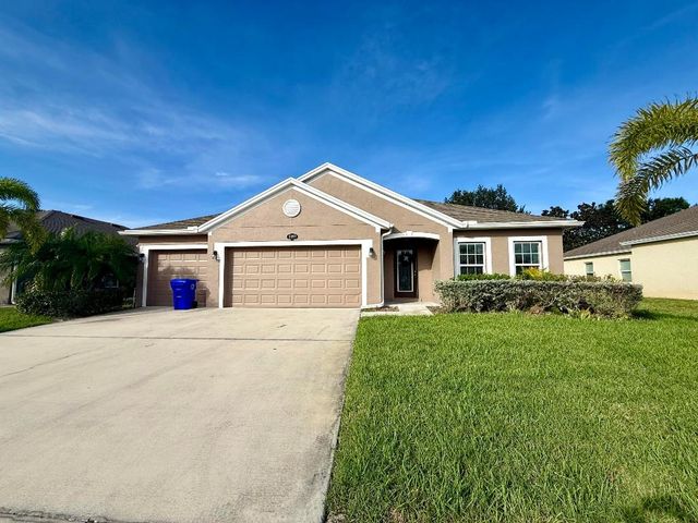 5997 Ridge Lake Circle, Vero Beach, FL 32967