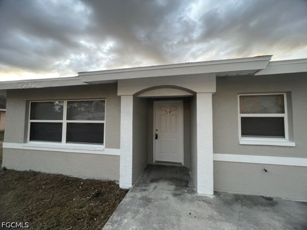 730 Holmes AVE 728, Lehigh Acres, FL 33974