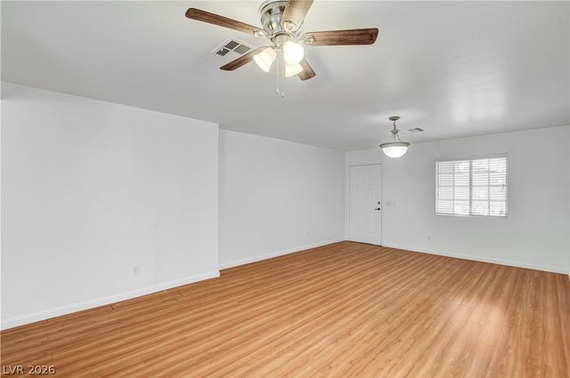320 Searchlight Drive, Las Vegas, NV 89110