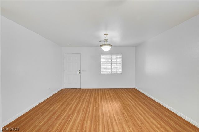 320 Searchlight Drive, Las Vegas, NV 89110