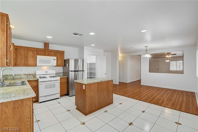 320 Searchlight Drive, Las Vegas, NV 89110