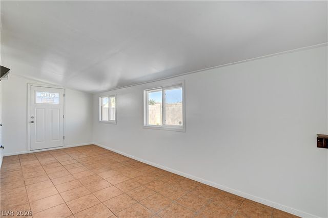 320 Searchlight Drive, Las Vegas, NV 89110