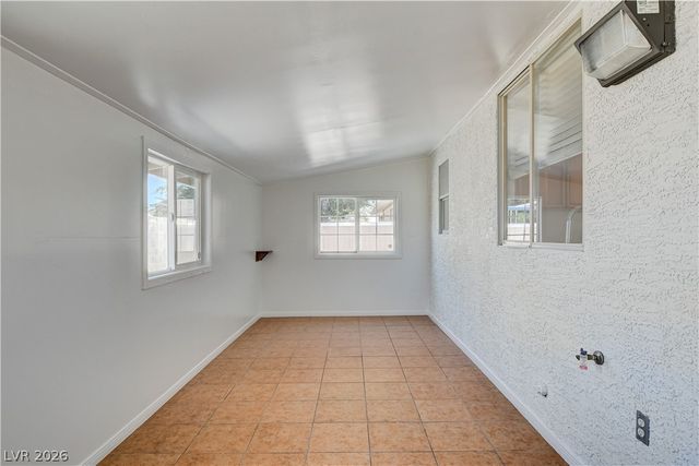 320 Searchlight Drive, Las Vegas, NV 89110