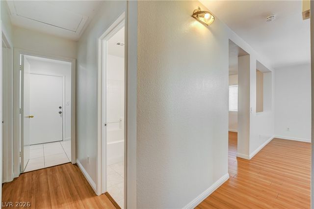 320 Searchlight Drive, Las Vegas, NV 89110