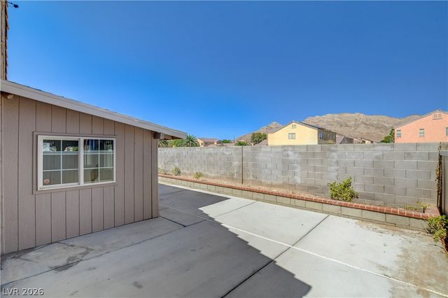 320 Searchlight Drive, Las Vegas, NV 89110