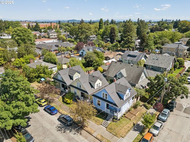 936 N KILLINGSWORTH Ct, Portland, OR 97217